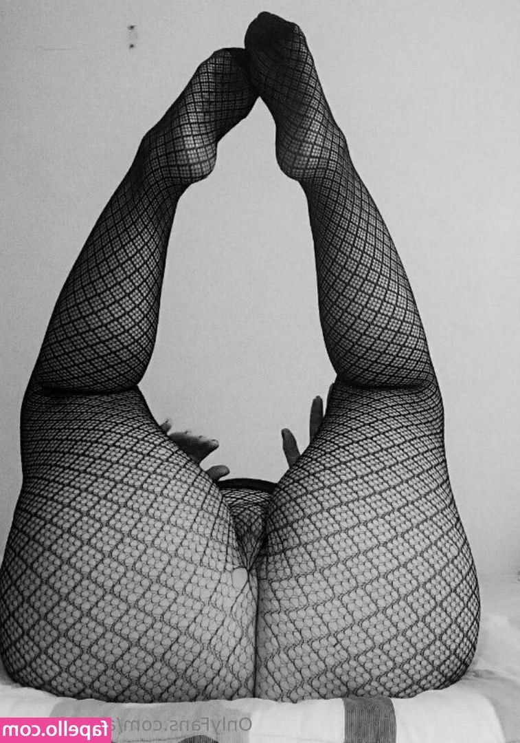 anto_bunny [ anto-bunny ] - un futai bun cu dildo de 20cm    Fuck with my Dildo  20cm