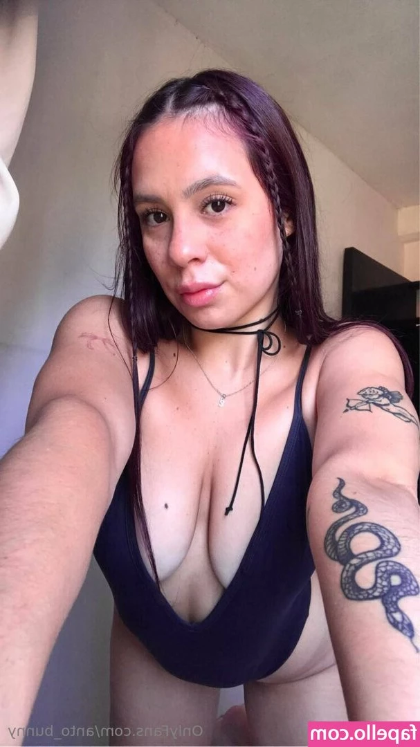 anto_bunny [ anto-bunny ] - Below the post you can leave me a tip🌸🍓for a new plant 🌱