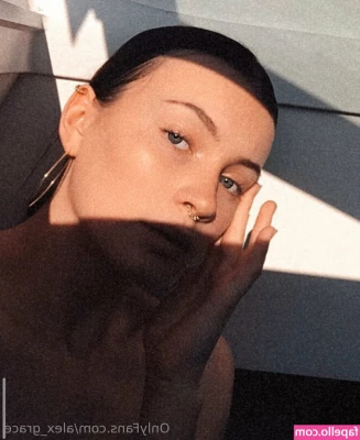 alex_grace [ alex-grace ] - Extremely creamy today🥵