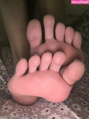 millieslittletoes - Bathtub Set  Nude Exposed 8 for 15 Photos