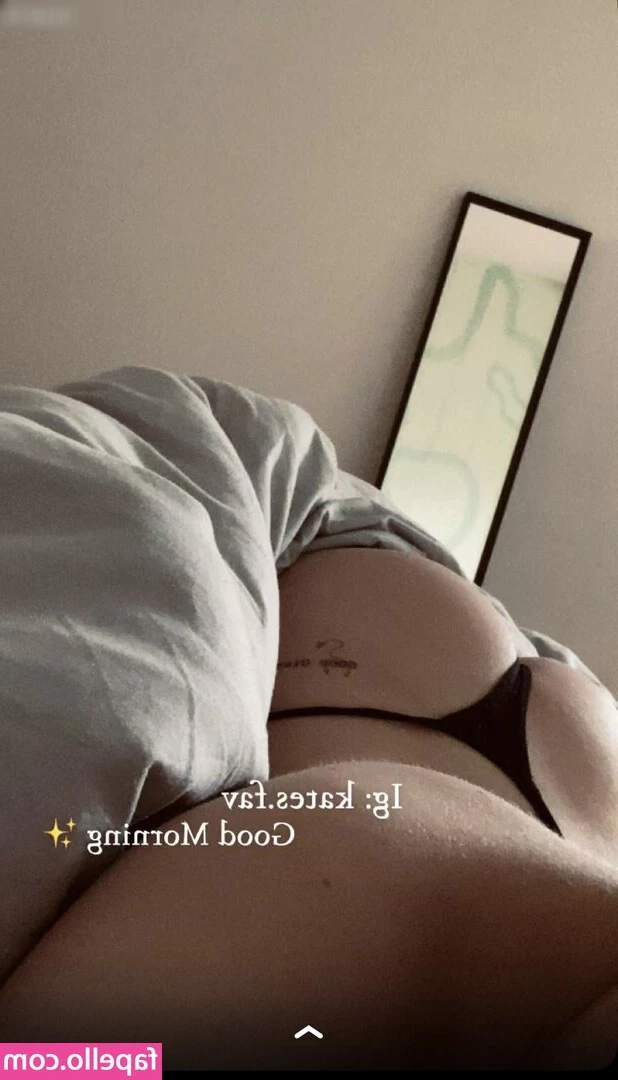 Ur.fav.daiary | Dana [ ur-fav-daiary-dana ] - Time to get these off!