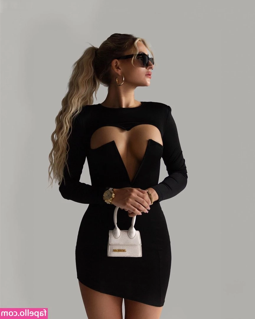 Selina Felicitas [ selina-felicitas ] - There s something special in your dm s