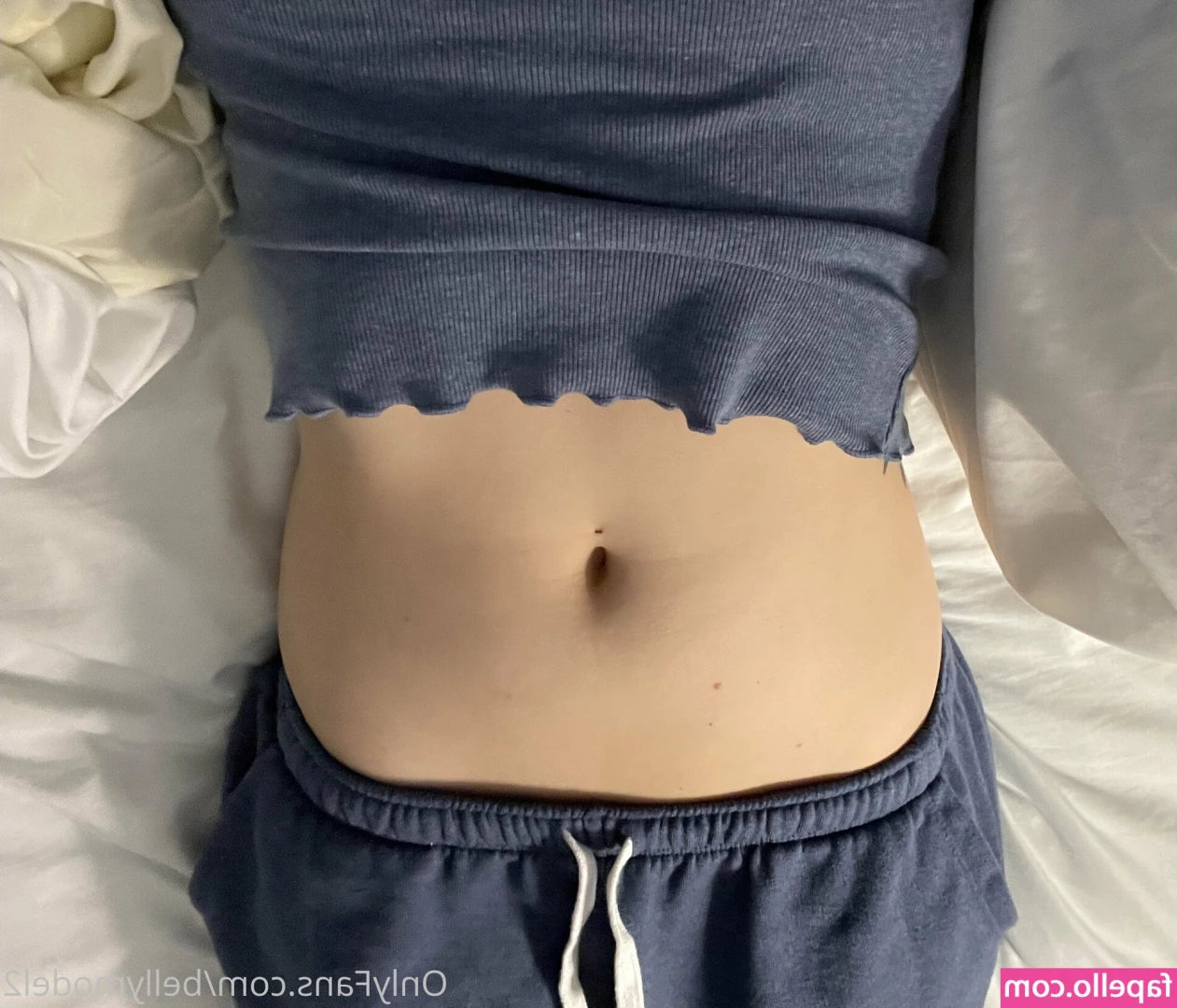 bellymodel2 - Am I cute?