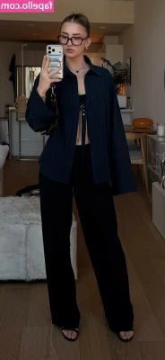AstaBush - Got your attention? Come get some 🍑
