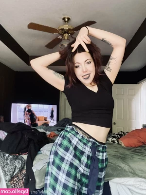 rueeruee - Thinking about cumming out of retirement  What do you think I should