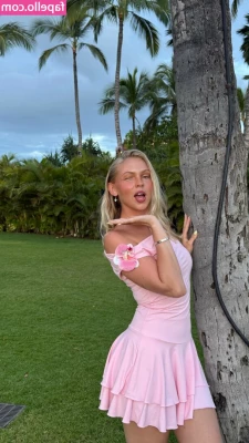 Jordyn Jones [ jordyn-jones-18 ] - y’all begging for new shit so HERE brand new bare titty bounce vid