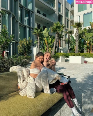 Jordyn Jones [ jordyn-jones-18 ] - te gustaría chuparme los pies  would you like to suck my feet