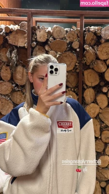 Jordyn Jones [ jordyn-jones-18 ] - Prefiero ser caminante a ser camino part 1