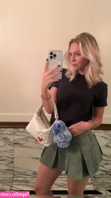 Jordyn Jones [ jordyn-jones-18 ] - Feeling myself  Fully naked