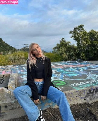 Jordyn Jones [ jordyn-jones-18 ] - Teased  amp  denied beta sluts  Yall can only stroke  amp  send to my