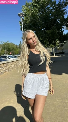 Jordyn Jones [ jordyn-jones-18 ] - FTM Foursome Flip-Fuck  Part One  I ve been waiting for the New Year