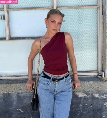 Jordyn Jones [ jordyn-jones-18 ] - I can t decide if I look like I m demanding you to get me another