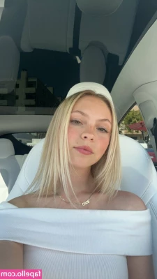 Jordyn Jones [ jordyn-jones-18 ] - Feliz inicio de semana