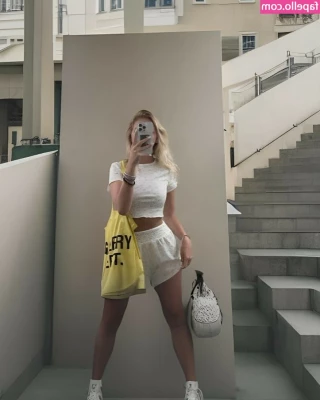Jordyn Jones [ jordyn-jones-18 ] - Come jingle a little with Dani and myself - you know we bring the