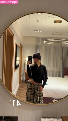 Jordyn Jones [ jordyn-jones-18 ] - Saturdays should always be fun and full of orgasms! 🥵 Do you agree