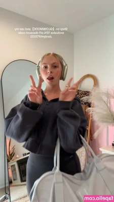 Jordyn Jones [ jordyn-jones-18 ] - Hey you, cum here lemmie show you something...