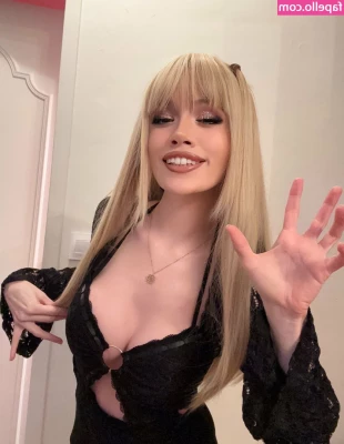 Seckooh - Who likes to see me jiggle? x