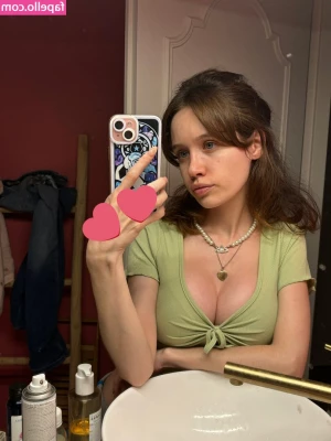 Seckooh - What ACTUALLY goes into a porn script   maitlandward fills us in on