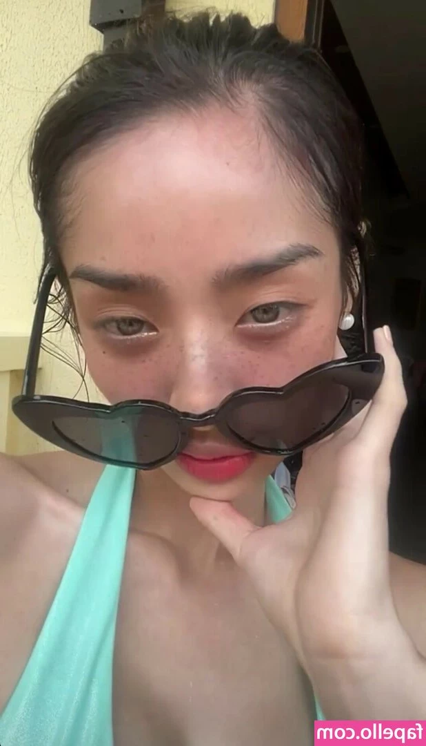 Nayoung Kim [ nayoung-kim ] - Help me with my zipper!😈