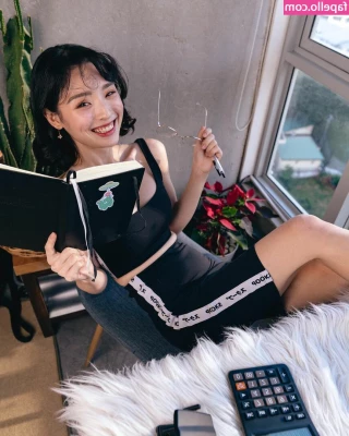 Nayoung Kim [ nayoung-kim ] - When my holes are for you