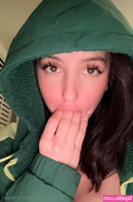 Karli Mergenthaler [ karli-mergenthaler-6 ] - if any of you see a mr.officiall on here, don't subscribe to his page