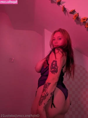 jadelou22 [ jadelou22-1 ] - POV: you just woke up and this is the first thing you see...
