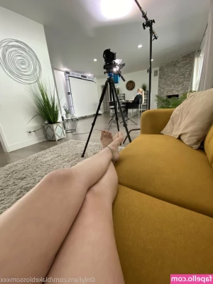 blakeblossomxxx - Can I take a seat