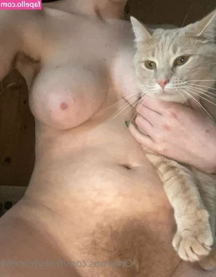 friskyfeline69 - Shenhe supremacy mommy demands you to satisfy her now !!! Ara~ who is