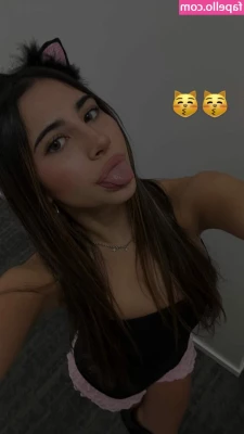 Zoe Ducorsky [ zoe-ducorsky ] - Pussy play for daddy  45   What dirty story can I tell you   32dddmilf