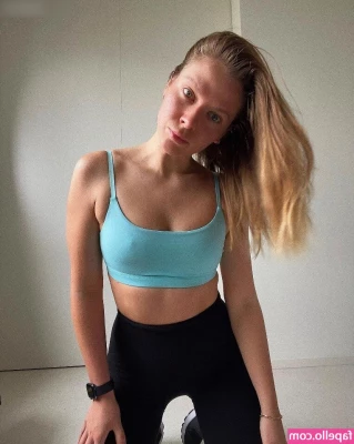 Cheyenne Pahde [ cheyenne-pahde ] - Tits out Tuesday treat just for you