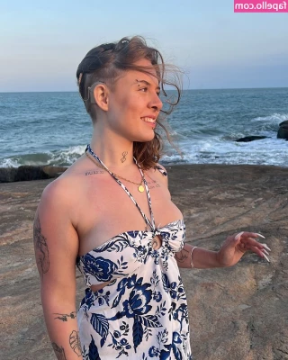 Malu Paris [ malu-paris ] - What do like most about me  Tips are always welcome