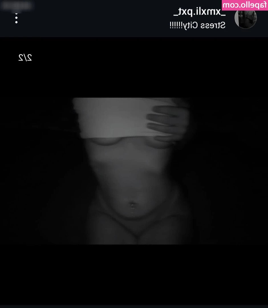Hat jemand was von _xmxli.pxt_ [ hat-jemand-was-von-xmxli-pxt ] - my cleavage game.. savage🍒