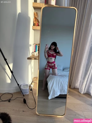 Laara Rose [ laara-rose-13 ] - Sun came out  Might be the last time till who knows when