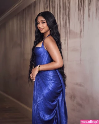Maitreyi Ramakrishnan [ maitreyi-ramakrishnan ] - I thought you might need some video proof of me flashing traffic    