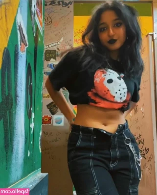 Maitreyi Ramakrishnan [ maitreyi-ramakrishnan ] - Wanna play?? 😈😘