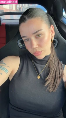 whereisleto - like if u love when i put things in my butt 💘