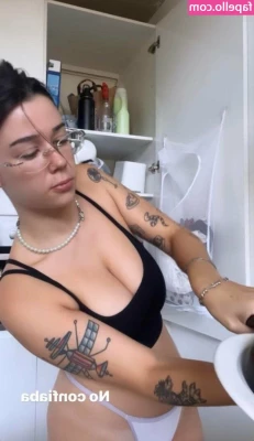 whereisleto - Sigan a mi amiga que es un   Hi  I m Valentine  the hot and naughty
