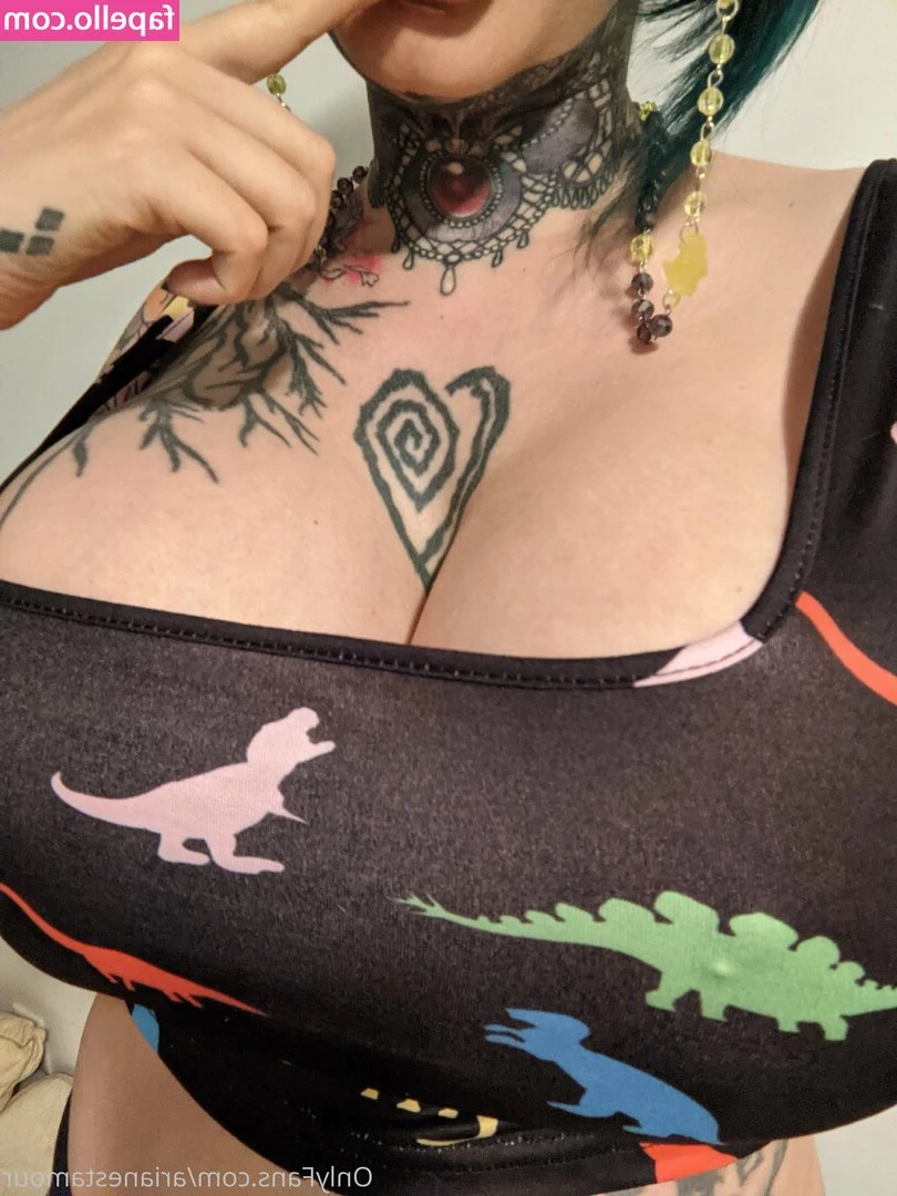 Ariane Saint Amour [ ariane-saint-amour ] - I ll be taking requests today  Tell me what you want to see  Drop a