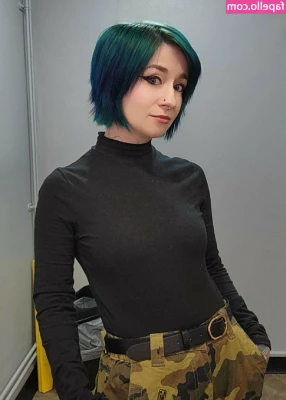 Boba_witch [ boba-witch-17 ] - Christmas is coming and so shall we   Themed content on its way  