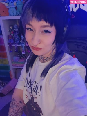 Boba_witch [ boba-witch-17 ] - Took this video flying back from STL cuz I know how much y’all like