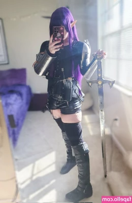 Hannahhyrule - Breaking the Internet with these curves