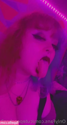 cutepeaches2 - This post is for all of you that enjoy my FREE content but NEVER