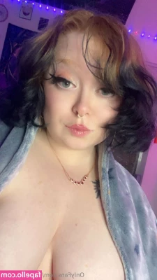 cutepeaches2 - What u will do if u entry in a hotel room and see me like this   