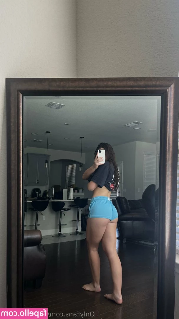 kendallaaliyah - spamming u with this outfit- i took so many pictures in this