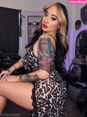 VeronicaRae - Shaking my fat ass