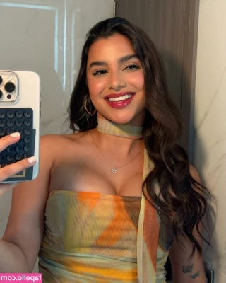 Valeria Carruyo [ valeria-carruyo ] - My issues finally got fixed on my other account so if anyone is
