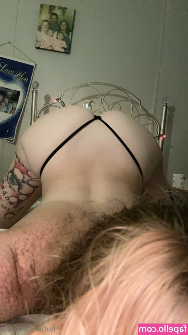 sexyredhead09 - @filmfarin