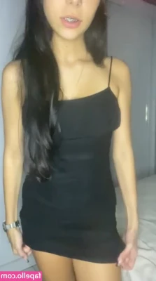 Bruna Gatinha [ bruna-gatinha ] - Hey everyone. Sorry I've been quiet. Just chilling at home In my