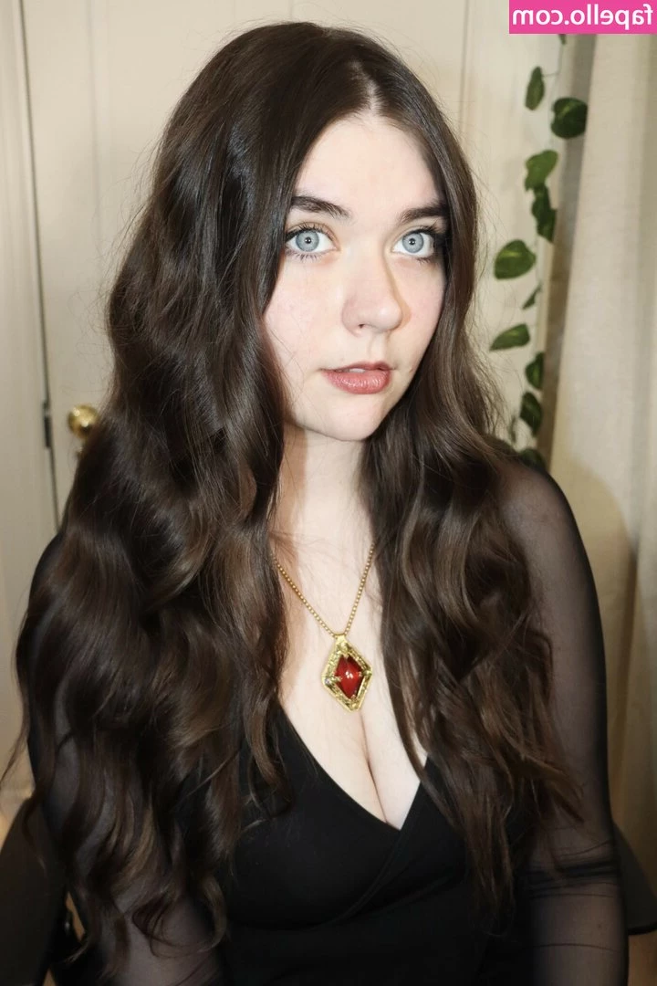 Angelika Seleznova [ angelika-seleznova ] - Got some surprises ☘️