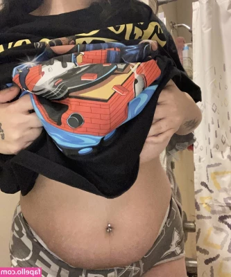 BigBittyLexie - already covered in cum but i just had to go again 🥴